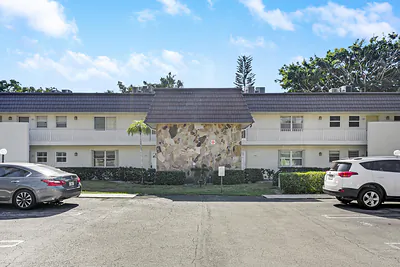12003 Poinciana Boulevard 105, Royal Palm Beach, FL 33411 #105 Royal Palm Beach FL