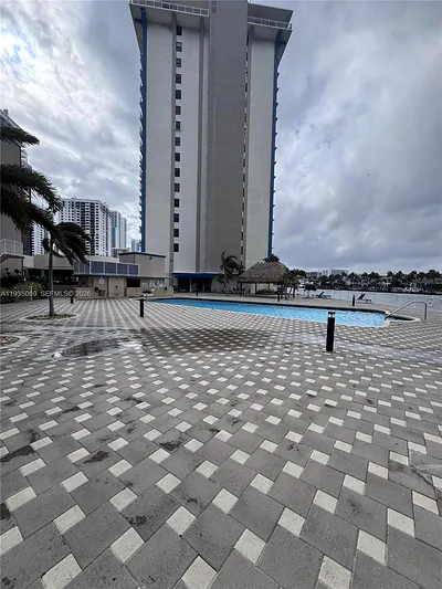 1500 S Ocean Dr 10J #10J Hollywood FL