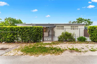 3150 NW 90th St Miami FL