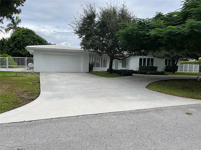 7921 SW 143rd St Palmetto Bay FL