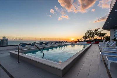 45 SW 9th St 1001 #1001 Miami FL