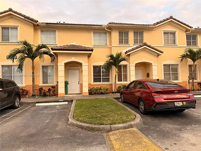 6950 NW 177th St I101 #I101 Hialeah FL