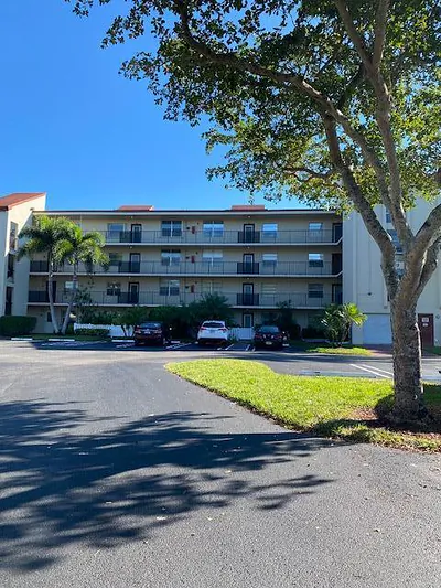 27 Abbey Lane 304, Delray Beach, FL 33446 #304 Delray Beach FL