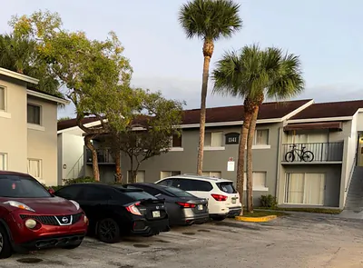 1141 LAKE VICTORIA DRIVE B #B West Palm Beach FL