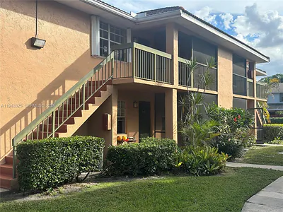10413 NW 7th St 104 #104 Pembroke Pines FL