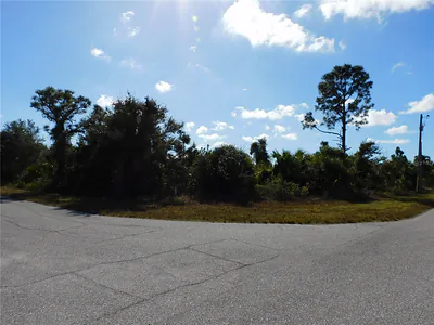 13999 PARIS LANE Port Charlotte FL