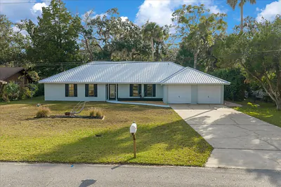 18 PALM CIRCLE DRIVE Inglis FL