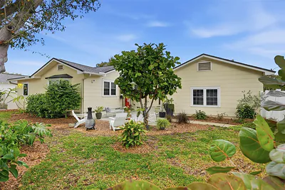 1201 30TH AVENUE N St Petersburg FL