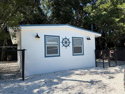 113 Poinciana Dr Key Largo FL