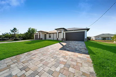328 Gordon Ave S 328 #328 Lehigh Acres FL