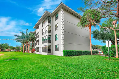 1532 Whitehall Dr 202 #202 Davie FL