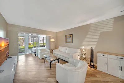 1461 S Ocean Boulevard 110, Lauderdale-By-The-Sea, FL 33062 #110 Pompano Beach FL