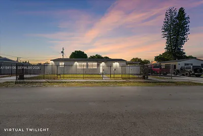 4310 NW 187th terr Miami Gardens FL
