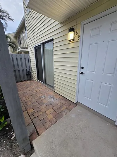 95 SW 3rd Street, Pompano Beach, FL 33060 Pompano Beach FL