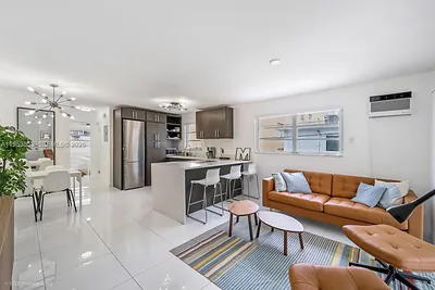 710 11th St 8 #8 Miami Beach FL