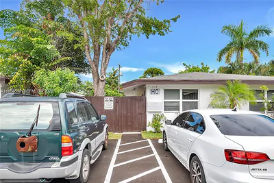 1309 NE 16th Ter 4 #4 Fort Lauderdale FL