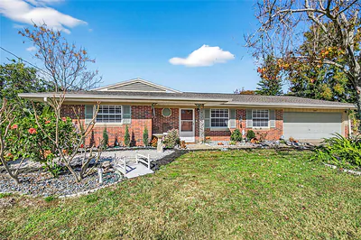 1245 N PINEAPPLE LANE Eustis FL
