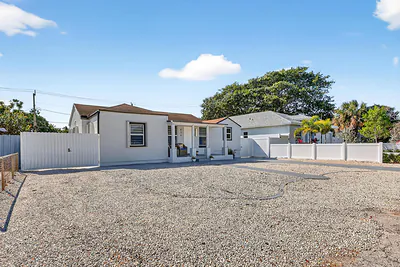 836 Ridgewood Drive, West Palm Beach, FL 33405 West Palm Beach FL