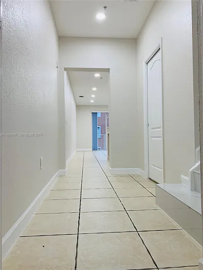 7250 NW 177th St 208 #208 Hialeah FL