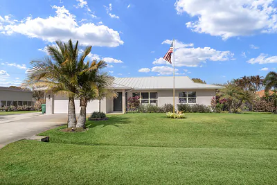 2033 SE Allamanda Drive, Port St. Lucie, FL 34952 Port St Lucie FL