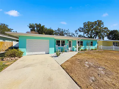 3213 56TH WAY N St Petersburg FL