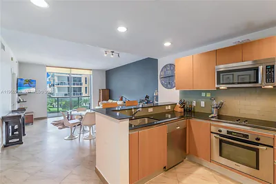 1060 Brickell Ave 1415 #1415 Miami FL