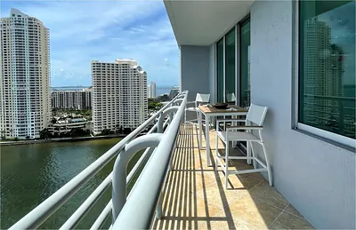 335 S Biscayne Blvd 2212 #2212 Miami FL