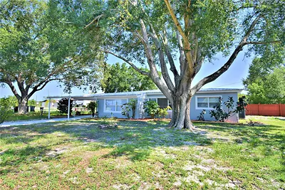 321 RAYMOND AVENUE Frostproof FL