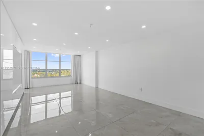 4101 Pine Tree Dr 828 #828 Miami Beach FL