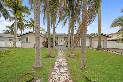 2534 Monroe St Hollywood FL