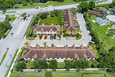 7658 NW 88th Terrace 12 #12 Tamarac FL