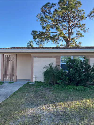 5751 GALLATIN LANE North Port FL
