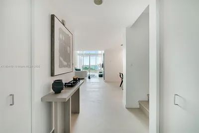 900 Biscayne Blvd 905 #905 Miami FL