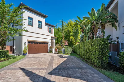 8364 VIA VITTORIA WAY Orlando FL