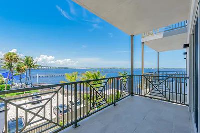 41 SW Seminole Street 305, Stuart, FL 34994 #305 Stuart FL