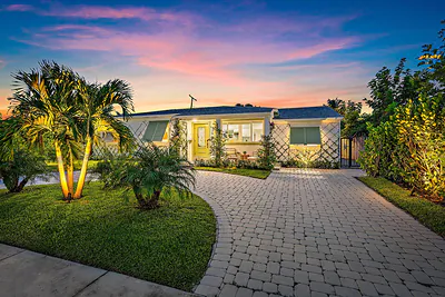 330 Macy Street, West Palm Beach, FL 33405 West Palm Beach FL