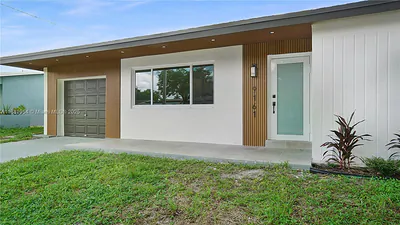 9161 NW 26th St Sunrise FL