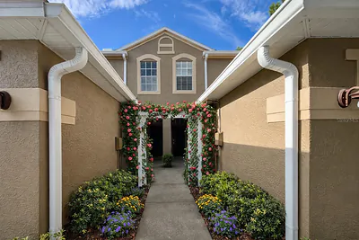 18805 DUQUESNE DRIVE Tampa FL