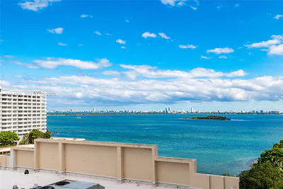 2000 N Bayshore Dr 907 #907 Miami FL