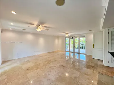 573 Satinwood Dr Key Biscayne FL