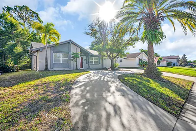 12410 PARTRIDGE HILL ROW Hudson FL