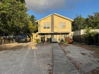 2512 NW 13th Ave Miami FL