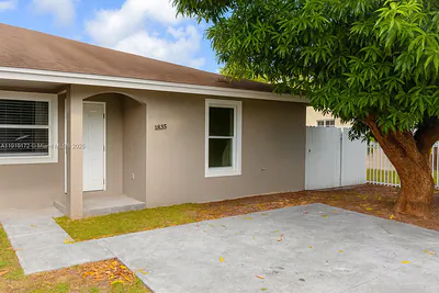 1835 NW 94th St 0 Miami FL