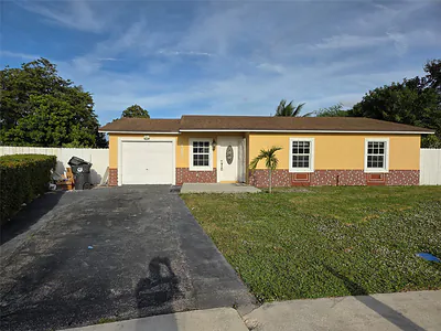 405 SW 79th Terrace, North Lauderdale, FL 33068 North Lauderdale FL