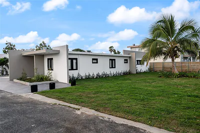 1 ACAPULCO RESIDENCIA VISTAMAR BO BEJUCOS STREET Isabela PR