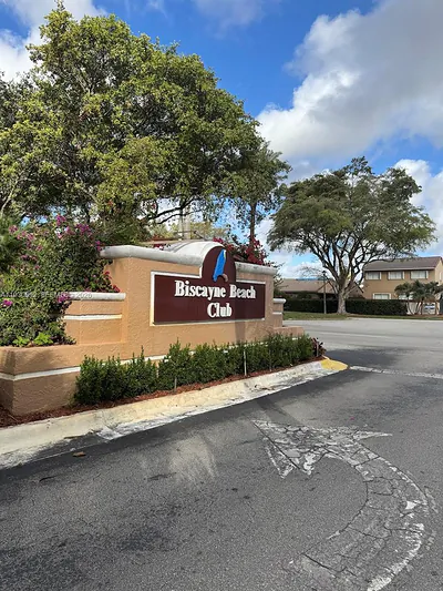 10501 SW 155 1121 #1121 Miami FL