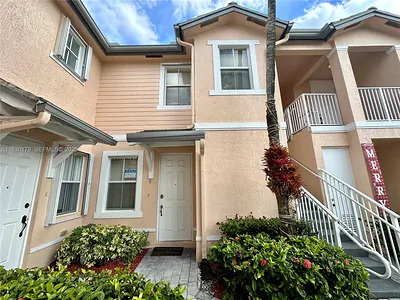 2933 SE 2nd Dr 9 #9 Homestead FL
