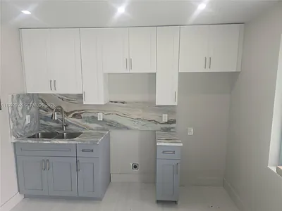 3300 SE 6th St 6 #6 Pompano Beach FL
