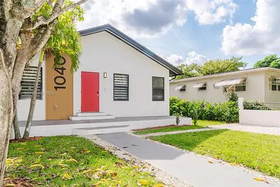 1040 NW 120th St North Miami FL