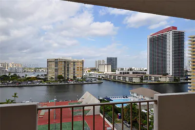 1865 S Ocean Dr 9I #9I Hallandale Beach FL